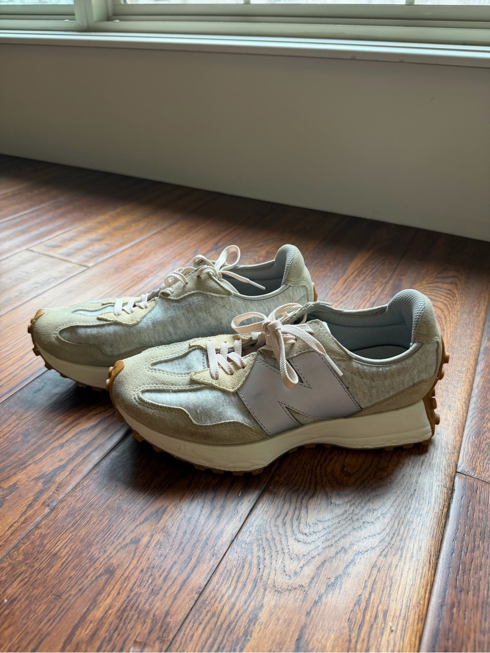 New Balance rain cloud with rose water
